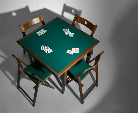 O poker da tavolo gioca gratis